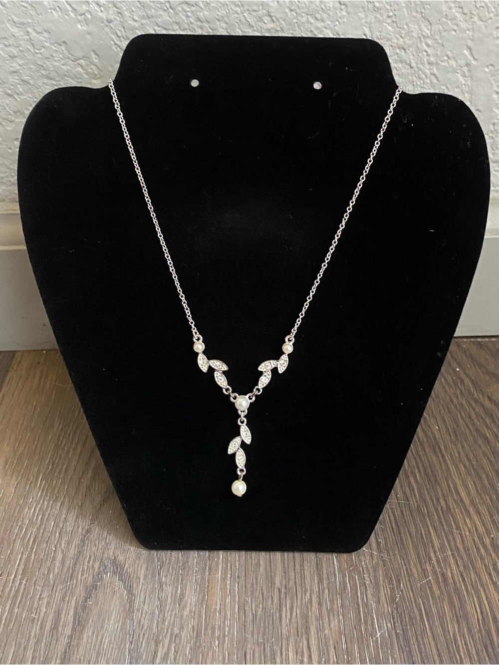 Elegant Silver Pearl Drop Y-Necklace